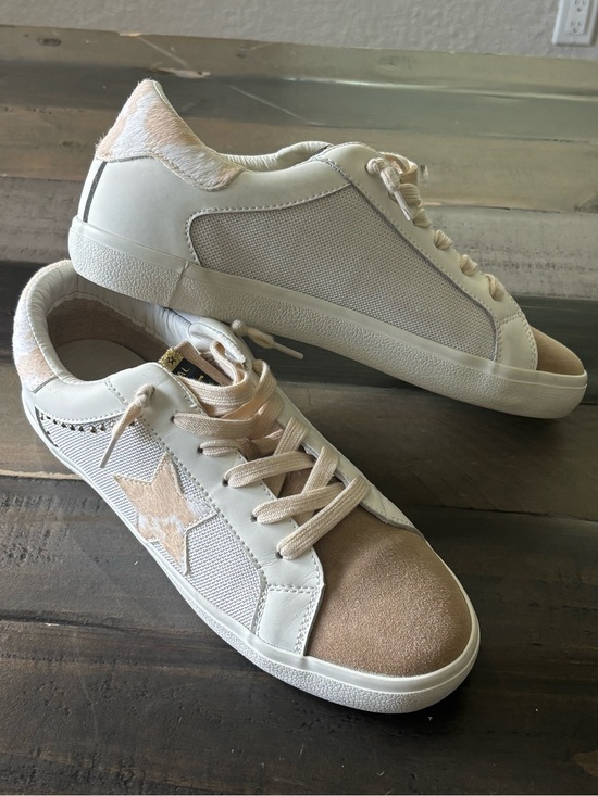 Vintage Havana Shoes - Vintage Havana Hair-On-Hide Star Sneakers | White Beige Leather | W’s Size 11